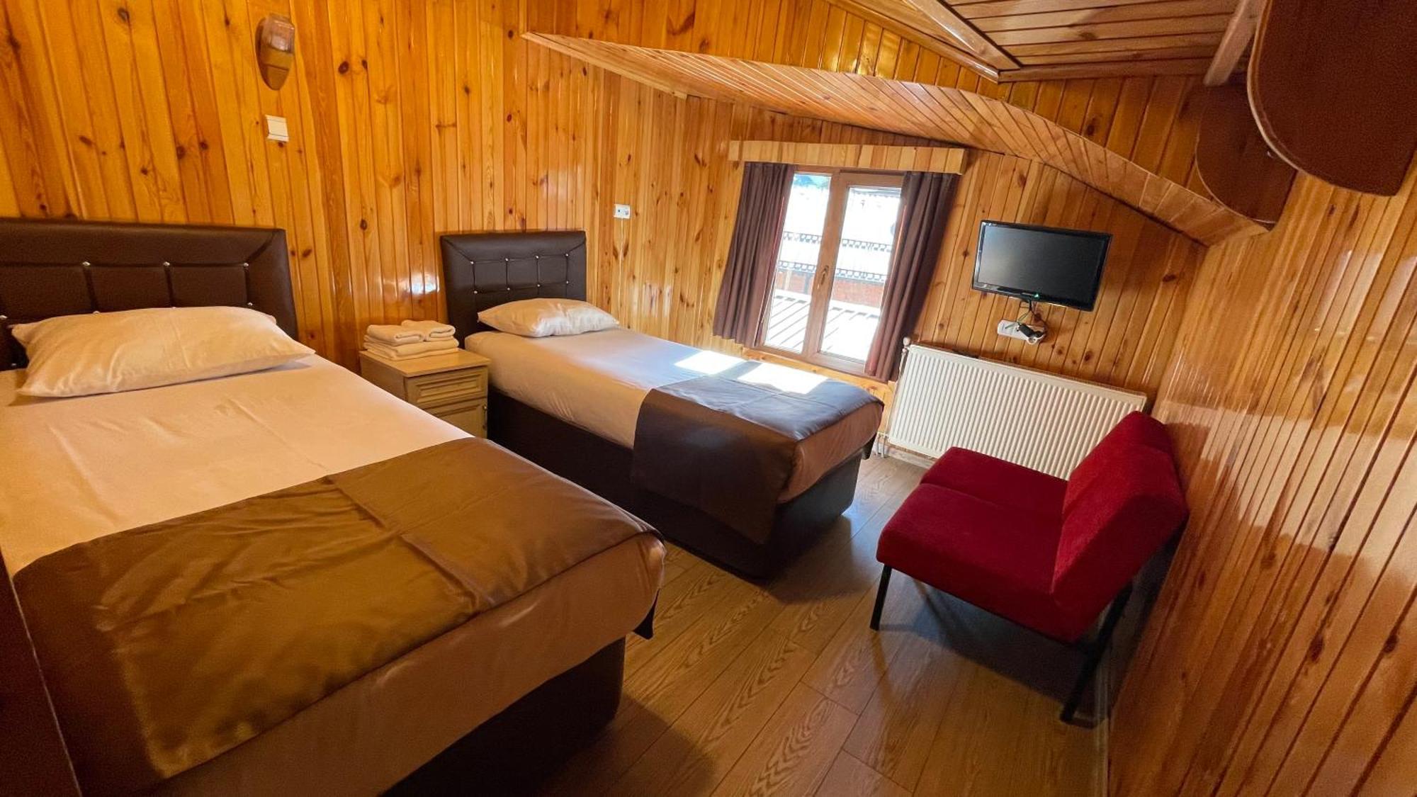 Ozkan Otel Uzungol Bagian luar foto